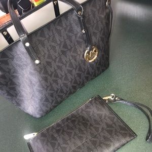 Michael Kors purse and matching large wallet piece